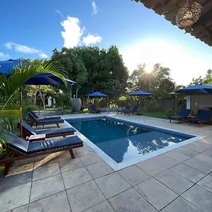 https://casa-lua-cheia.hotelsportoseguro.com